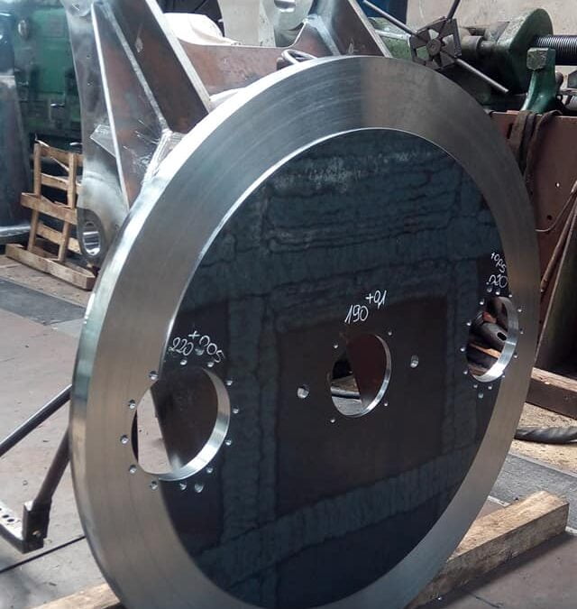 Machining elements of ship cranes